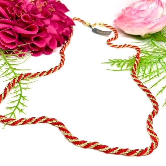 VINTAGE⚜️NWT TRIFARI Red & Golden Twist Chain 24” - Picture 3 of 9